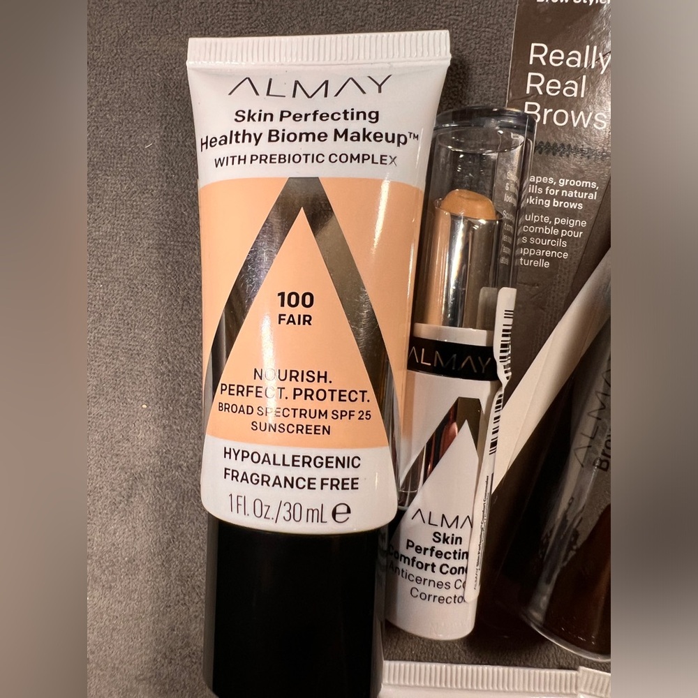 Almay Bundle - Picture 2 of 5